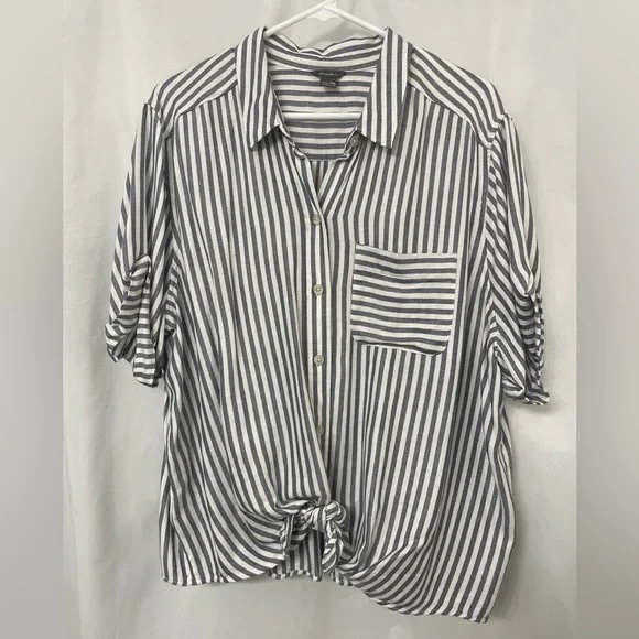 Eddie Bauer Halcyon Tie-Front Shirt Striped Print - Picture 1 of 5